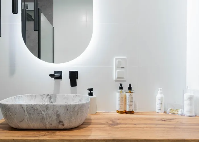 Ceglana - Free Parking - Self Check-in *